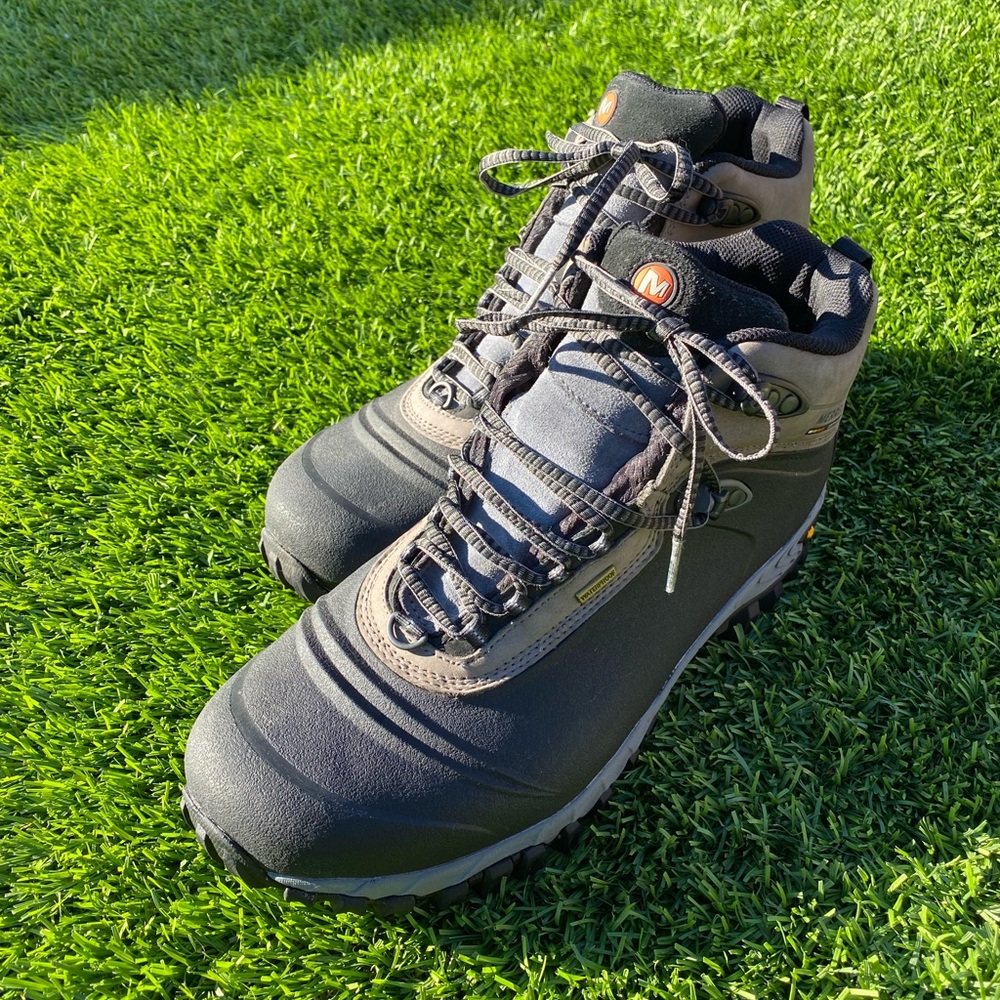 Men's Gray Waterproof Hiking Boots